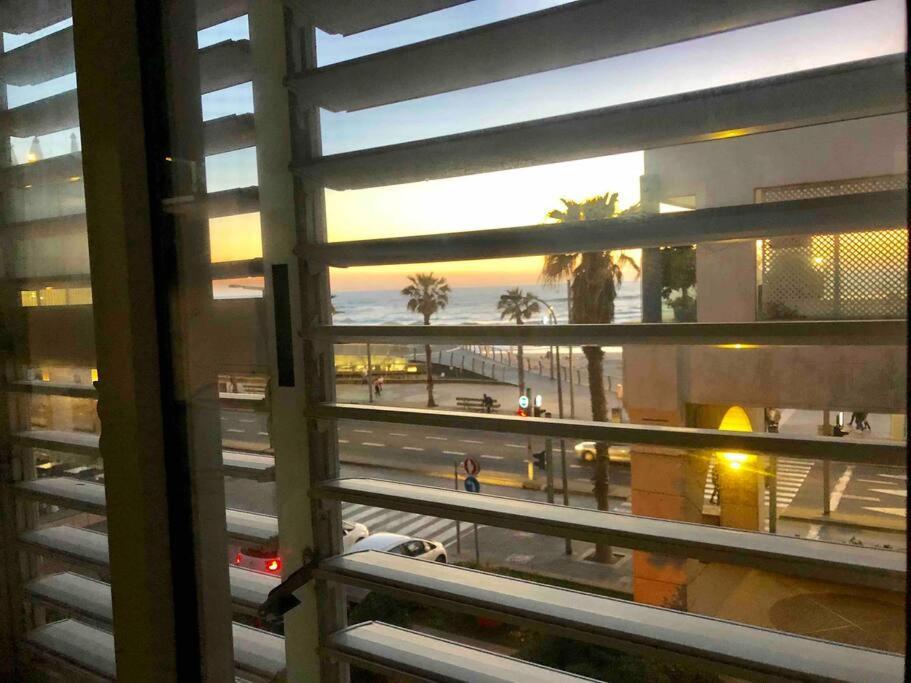 Entire Apartment Facing The Sea Tel Aviv Luaran gambar